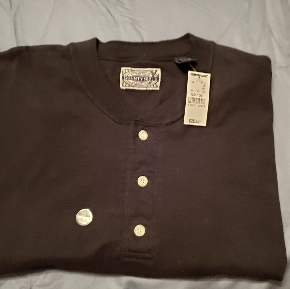 Man's Black  Short sleeve half button-up